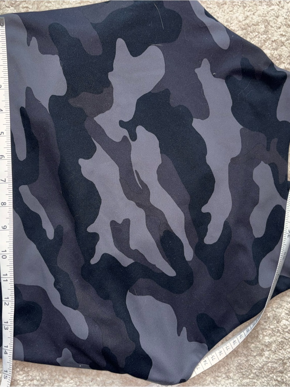 Old Navy Active Charcoal and Black Camo Top - Picture 5 of 5